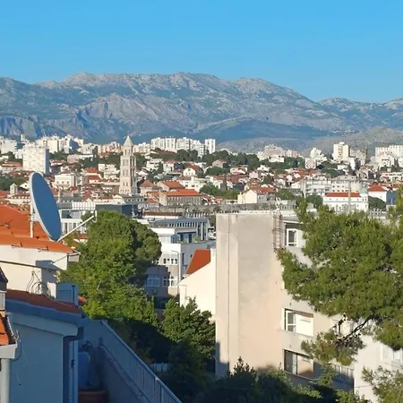 Roof Garden Center Apartamento Split