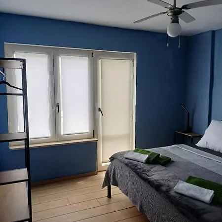 Roof Garden Center Apartment